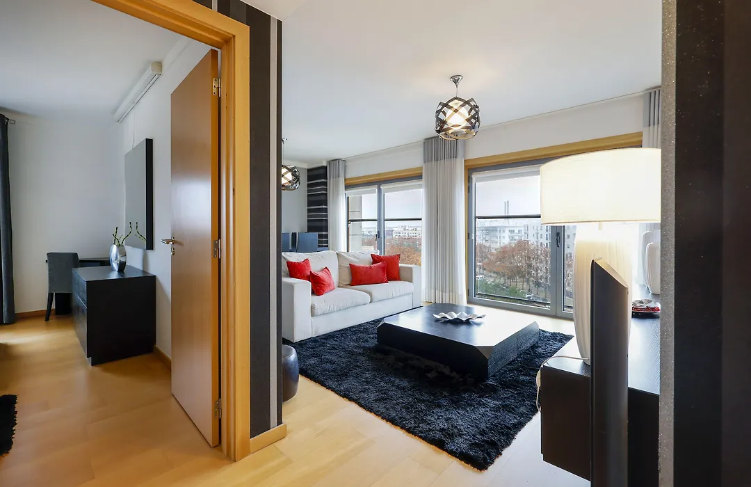 Oriente 57 Apartments By Apt Iin - Parque Das Nacoes-1