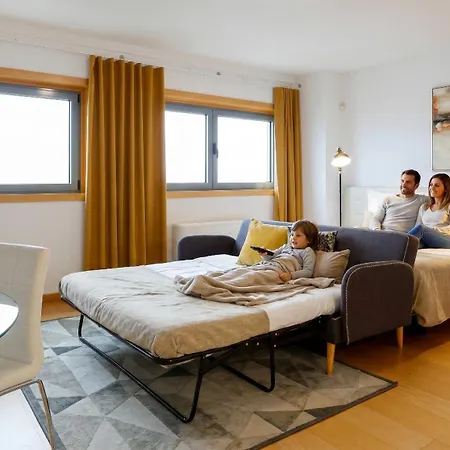 Oriente 57 Apartments By Apt Iin - Parque Das Nacoes-3